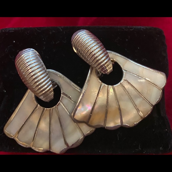 Great shell and sterling silver earrings - Picture 1 of 2